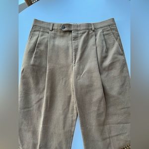 Burberry double pleat pants sz 34